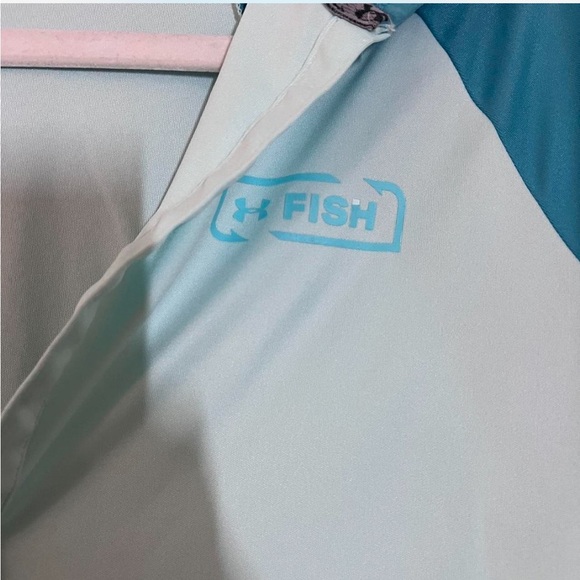 Under Armour XL HeatGear Lightweight Hooded Shirt Blue Long Sleeve - Picture 2 of 7